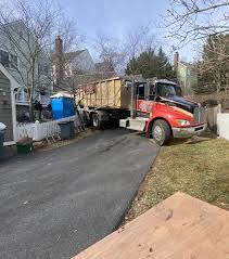 Best Yard Waste Removal  in Sellersburg, IN